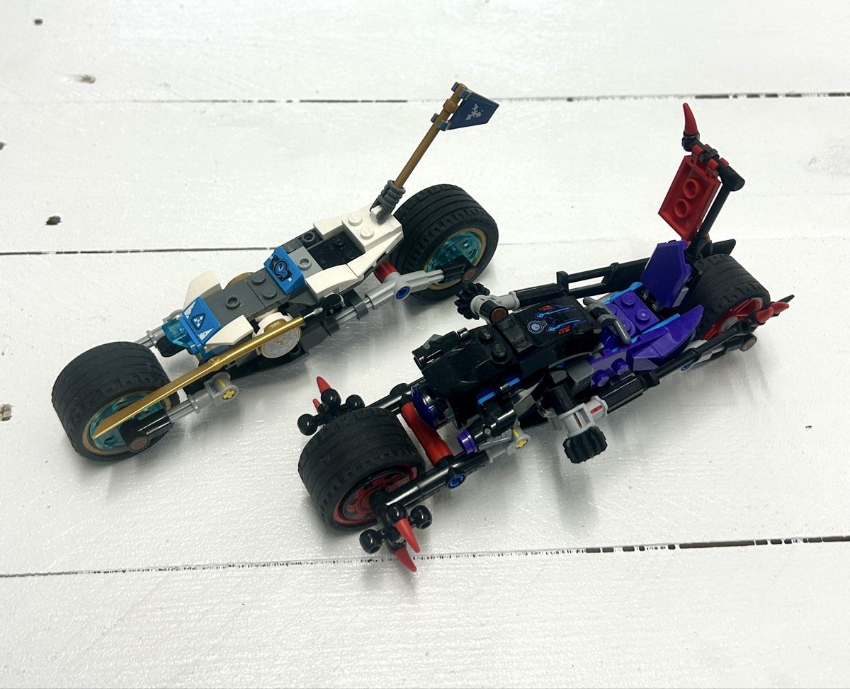 Lego Kit di costruzioni: LEGO Ninjago Motorräder gebraucht – Usato da Burgdorf venduto da Littlebricksplanet 1