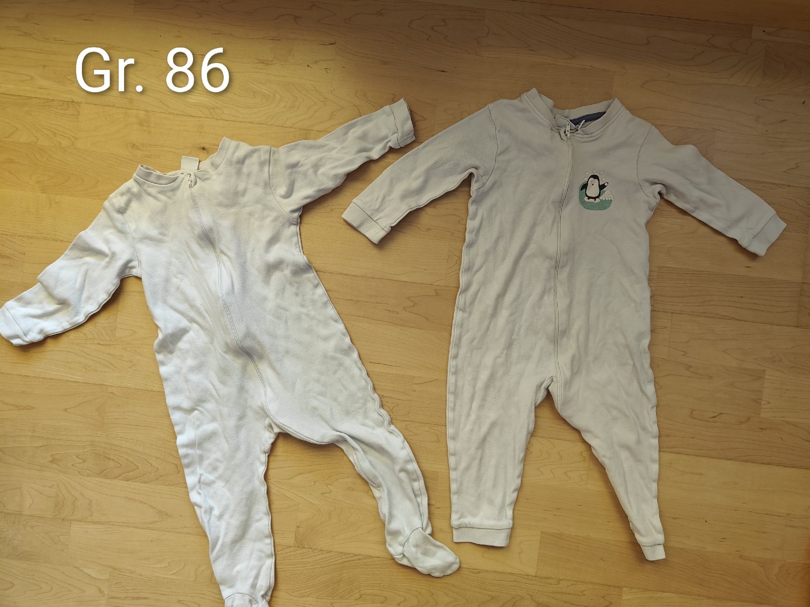Pyjamas: Pijamas Gr. 86, weiss – D'occasion à Zürich par fre_nhv6