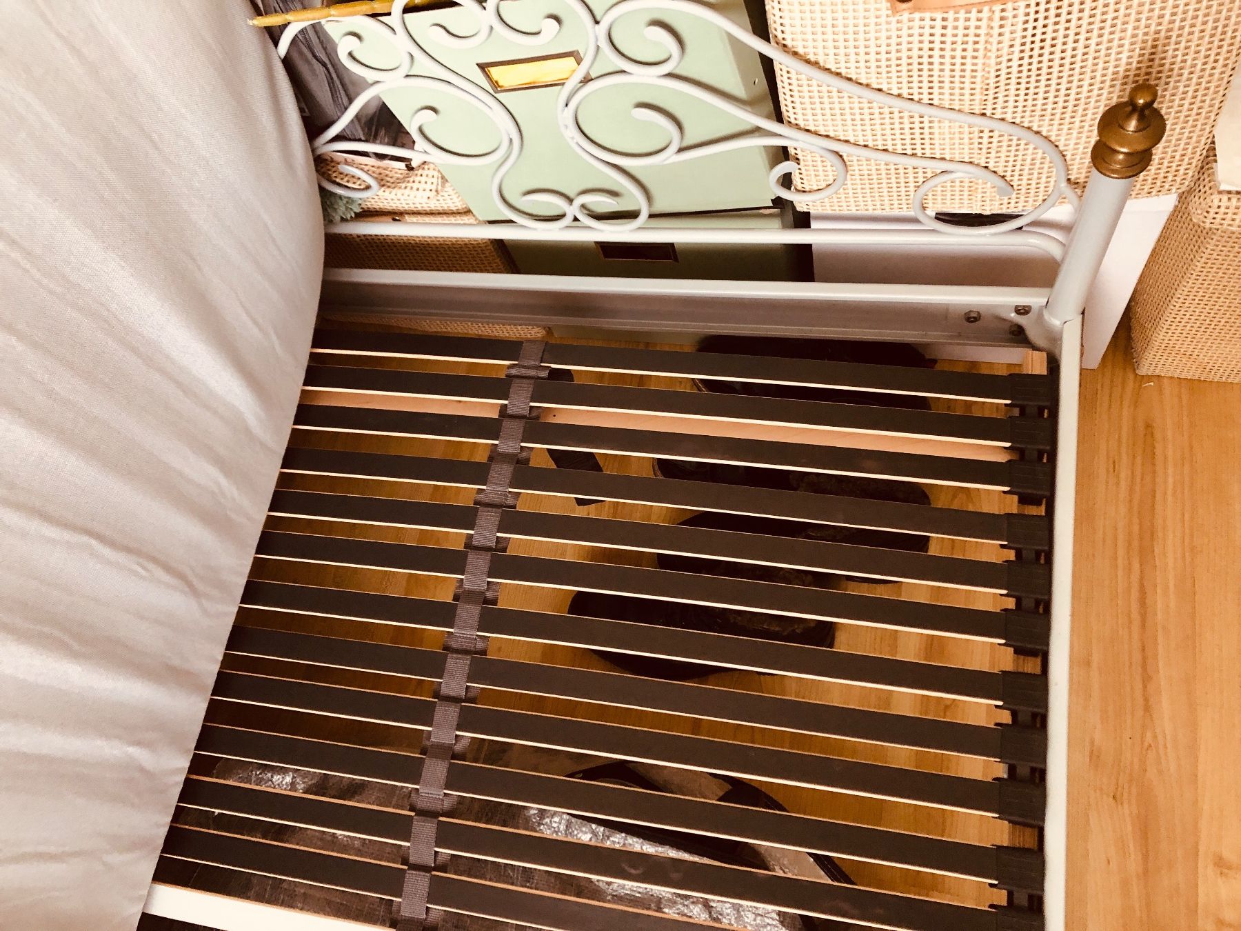 Ikea Letti: Metallbett mit Lattenrost, Einzelbett – Nuovo (secondo la descrizione) da Arlesheim venduto da leyRum4.5 1