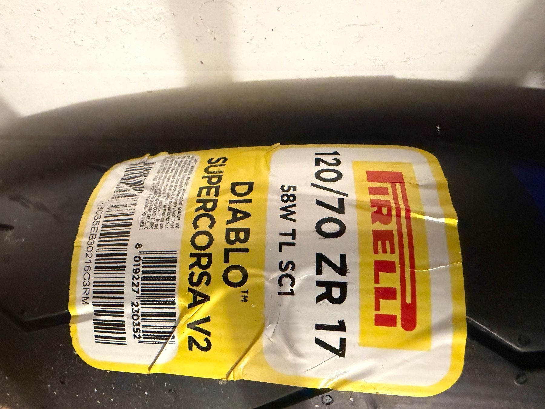 Pirelli Pneus & Roues: Pneus Pirelli diablo supercorsa v2 – D'occasion à Aarau par ros_kmb5 1