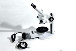 CARL ZEISS GERMANY 475200 Stereolupe/Mikroskop mit Lichthaus