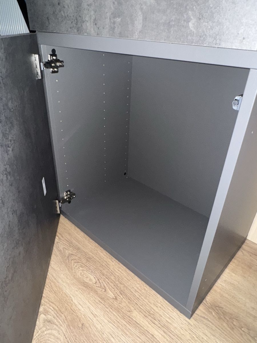 Ikea Scaffali: 2 IKEA BESTA, grau/marmor – Usato da Effretikon venduto da jas_92ls 6