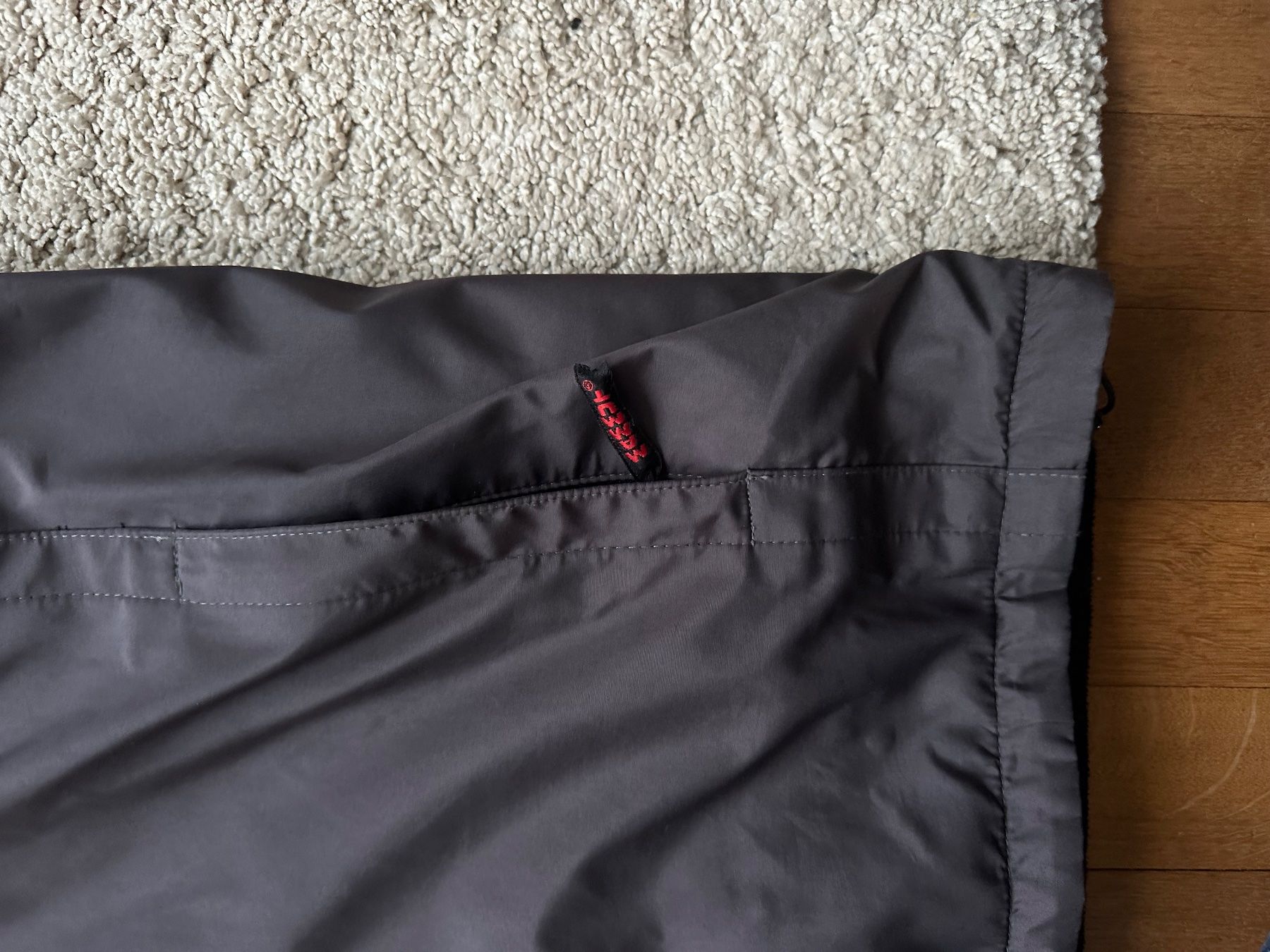 Mammut Giacche: Mammut Winter Jacke, Grösse L, Grau! – Usato da Basel venduto da olo..ir 3