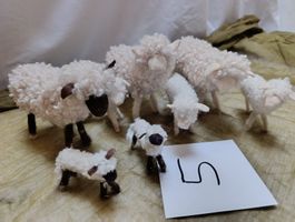 Schwarzenberger Krippenfiguren 8 Schafe 