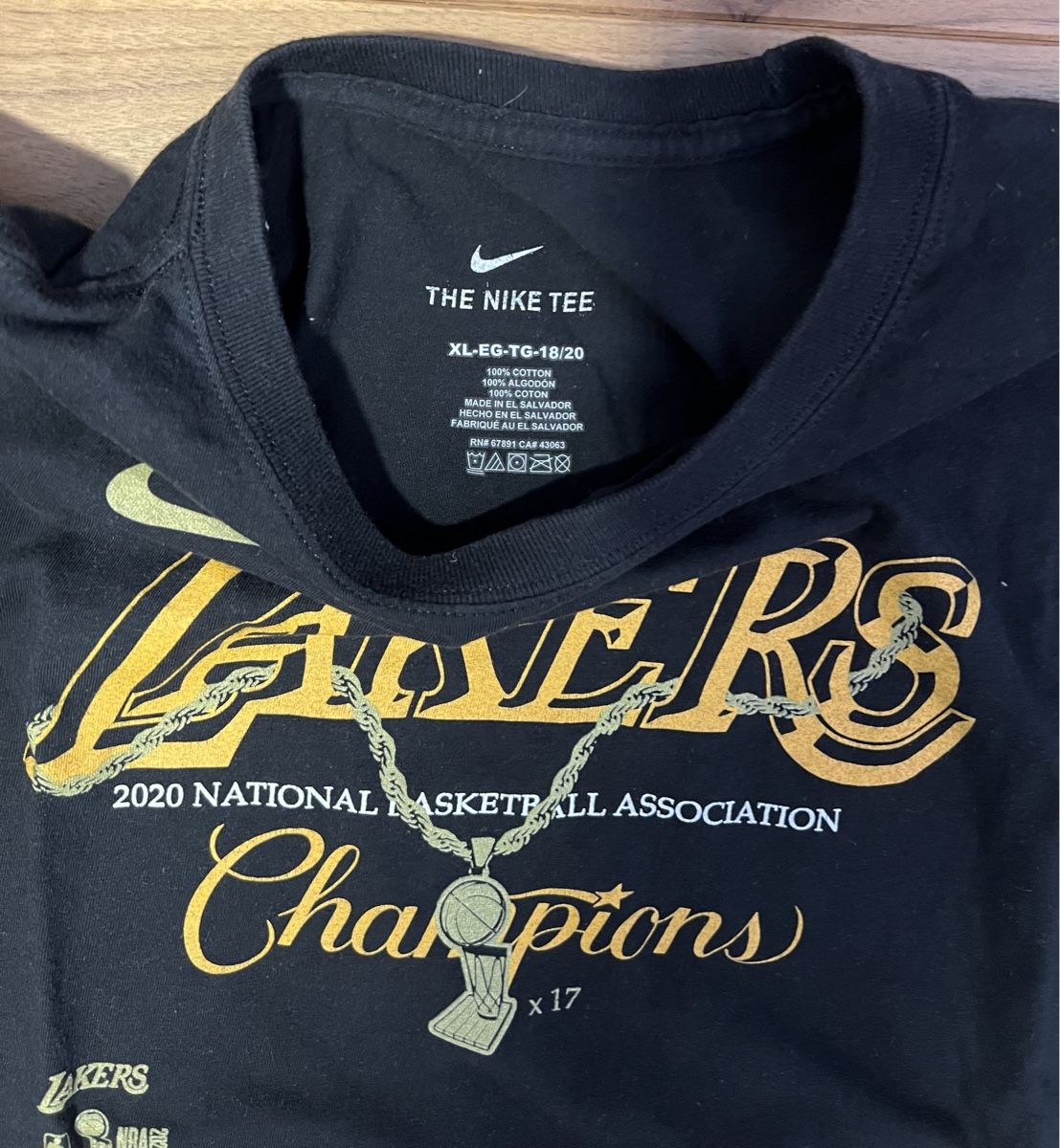 Camicie, T-shirt & Polo: LA Lakers Long Sleeve for Boys – Nuovo (secondo la descrizione) da Kilchberg ZH venduto da adycalin 2