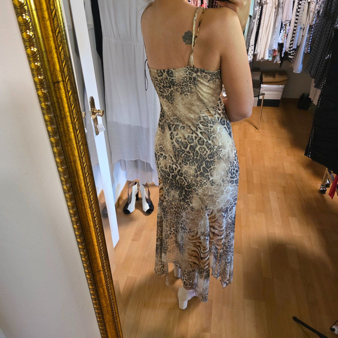 Robes: Sommerliches Kleid mit Tiermuster, Größe 38 – D'occasion à Wald ZH par CapLux 4