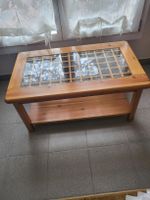 Table basse vintage en bois avec plateau en verre 🪵