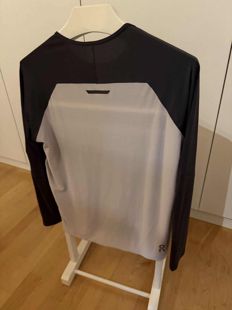 On T-Shirts: On Longshirt NEU – Neu und originalverpackt aus Jegenstorf von mammut02 3