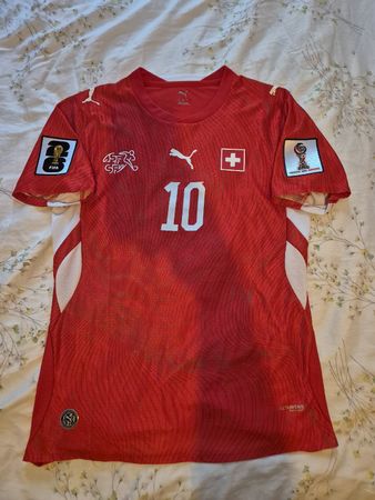 Fussballtrikot Schweiz Xhaka 10 Grösse L
