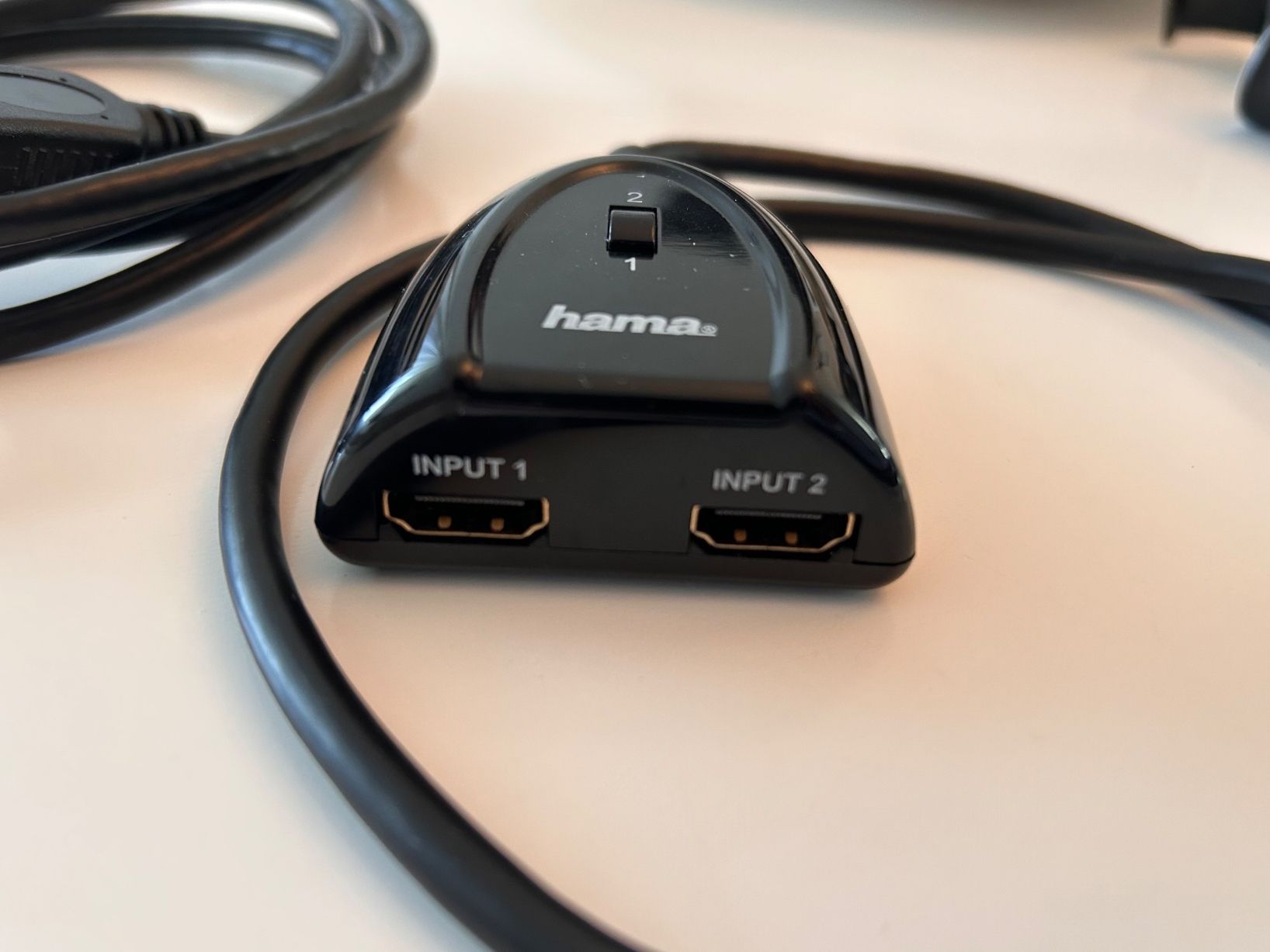 Hama Cavi: Hama HDMI-Switch/Splitter + HDMI-Kabel – Usato da Gossau ZH venduto da slushy17 1