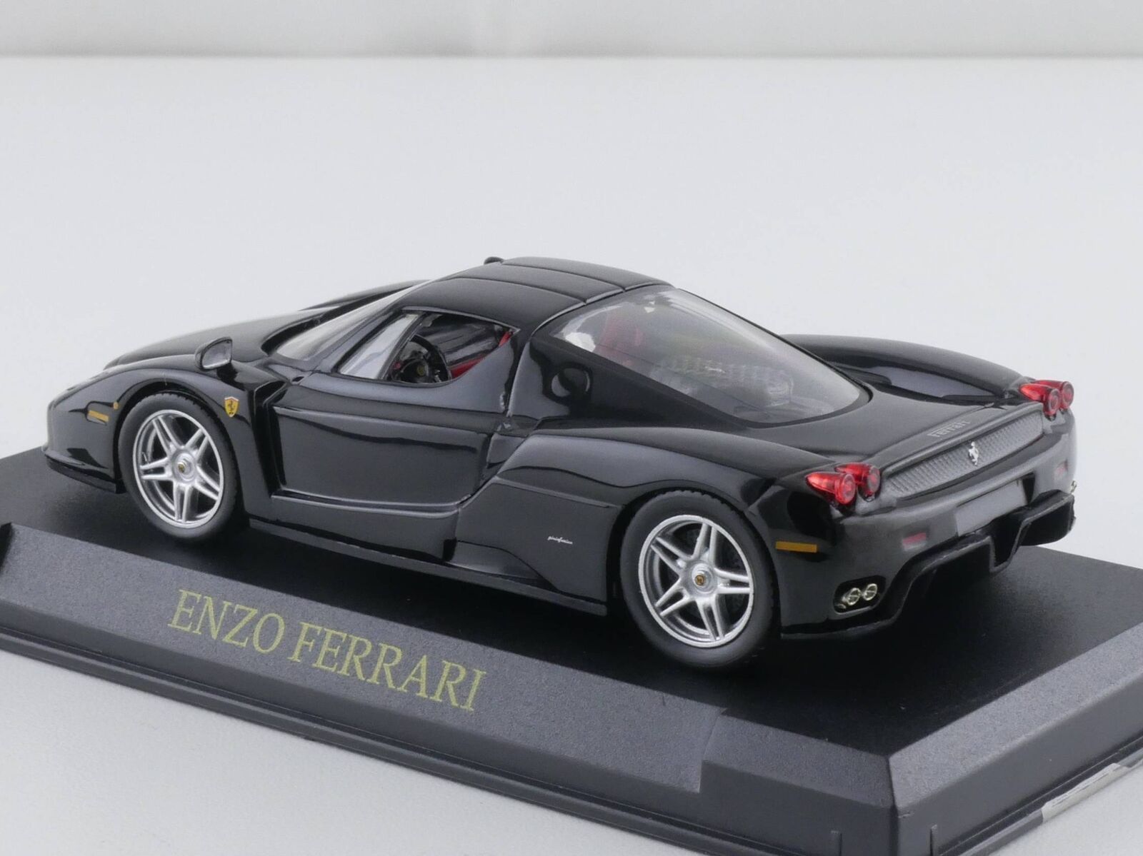 Ferrari Modellini d'auto: Ferrari ENZO 1/43 – Nuovo e nell'imballaggio originale da Wohlen AG venduto da PrivatSammlung 1