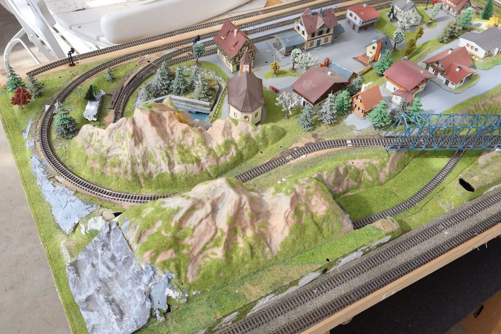 NOCH Spur N schöne Modellbahn Anlage - 127 x 75cm (Gebraucht) in ...