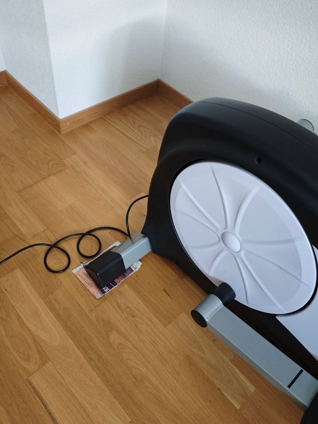 Aldi Hometrainer: Vélo elliptique ergonomique CRANE C12 – Gebraucht aus YVERDON-LES-BAINS von CYBERSALE 3