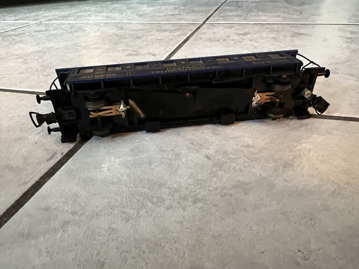 Liliput Modelleisenbahnen: Liliput Gästezug Feldschlösschen blau – Gebraucht aus Gisikon von ram_78bx 3