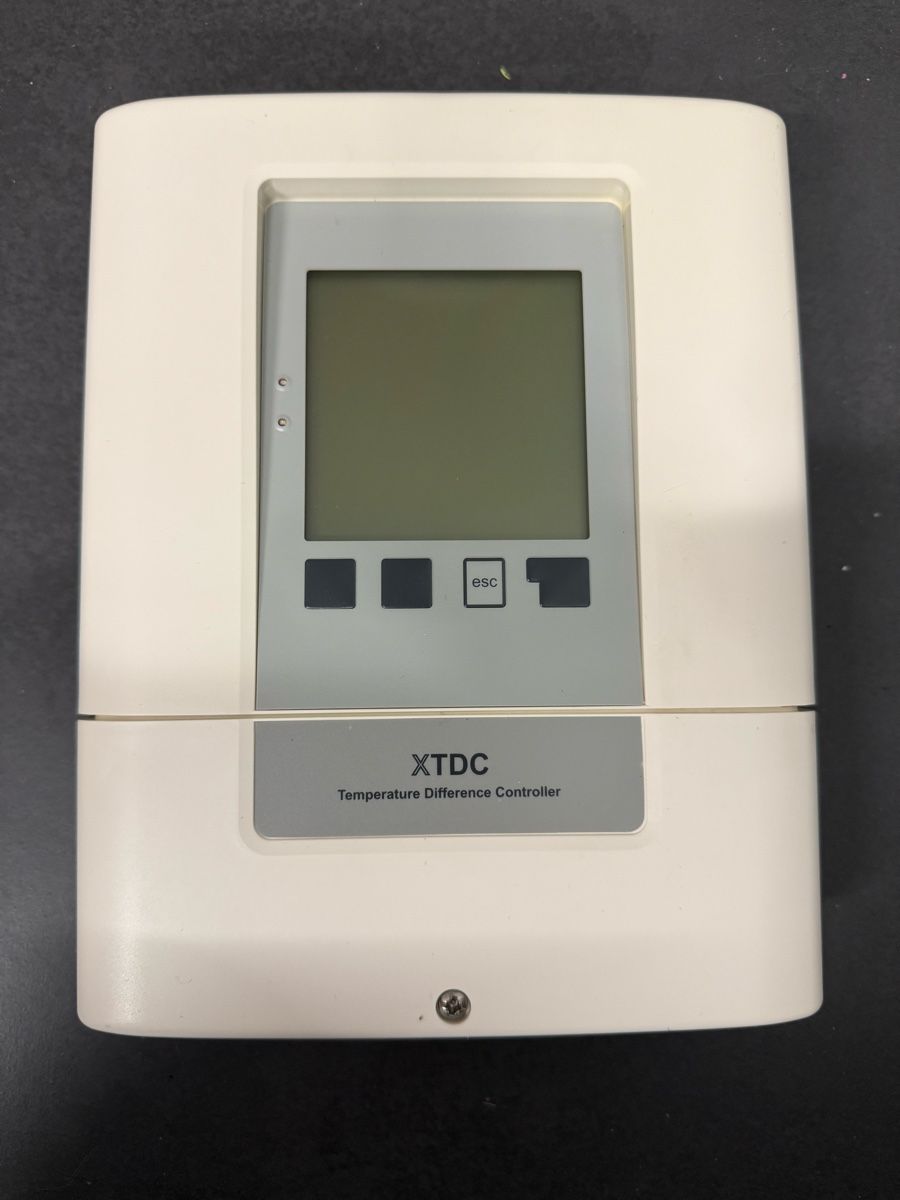 Sistema di controllo: Sorel XTDC V2 Solarcontroller – Usato da Gebertingen venduto da Dvenosta