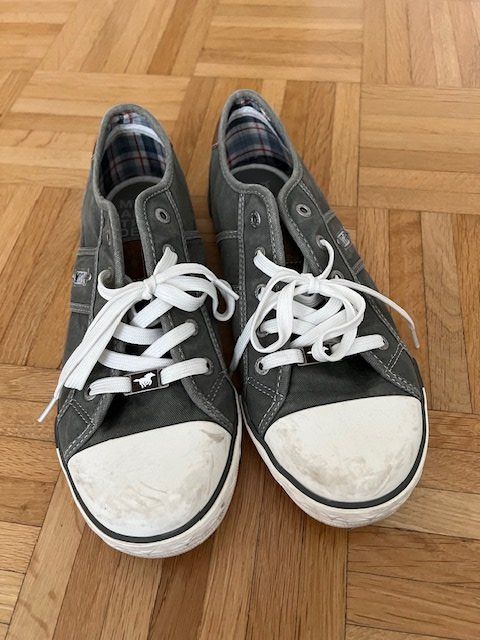 Mustang Scarpe da uomo: Sneaker "MUSTANG" Gr. 40, antrazit – Nuovo (secondo la descrizione) da Walenstadt venduto da ricamul