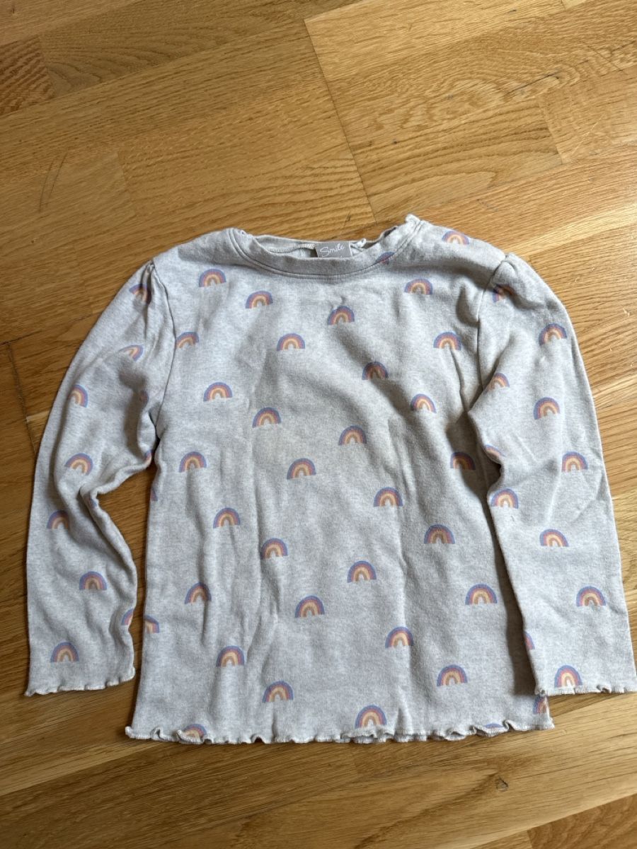 Maglioni & Felpe: Mädchen Pullover 3er Set Grösse 98/104 – Usato da Ottikon venduto da Domito 3
