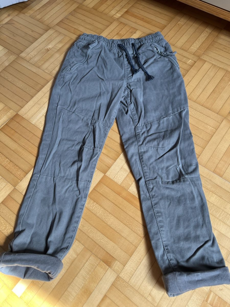 Pantaloni: Hose, wattiert, Gr. 128 – Usato da Wallisellen venduto da Kaktus8304