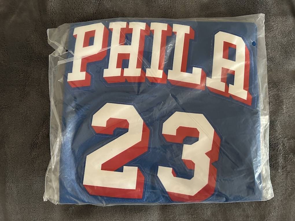 Maillots de corps & Pantalons: Phila76ers #23 James Jersey – Neuf avec emballage d'origine à Effretikon par PrimeTimeB 2
