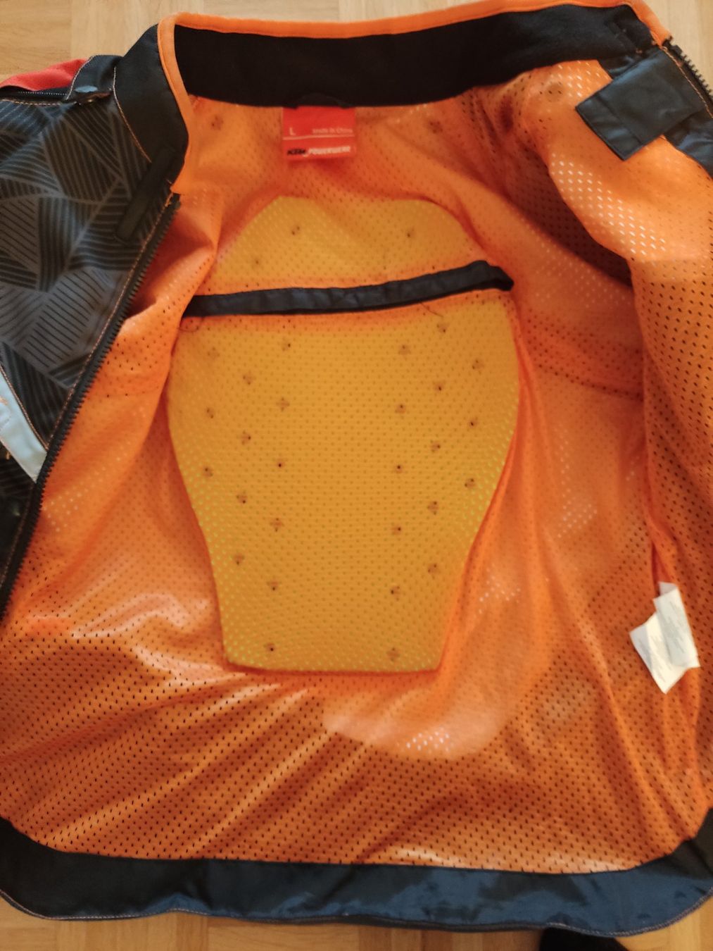 KTM Giacche: KTM Motorradjacke, Grösse L – Usato da Muttenz venduto da Darisha 4