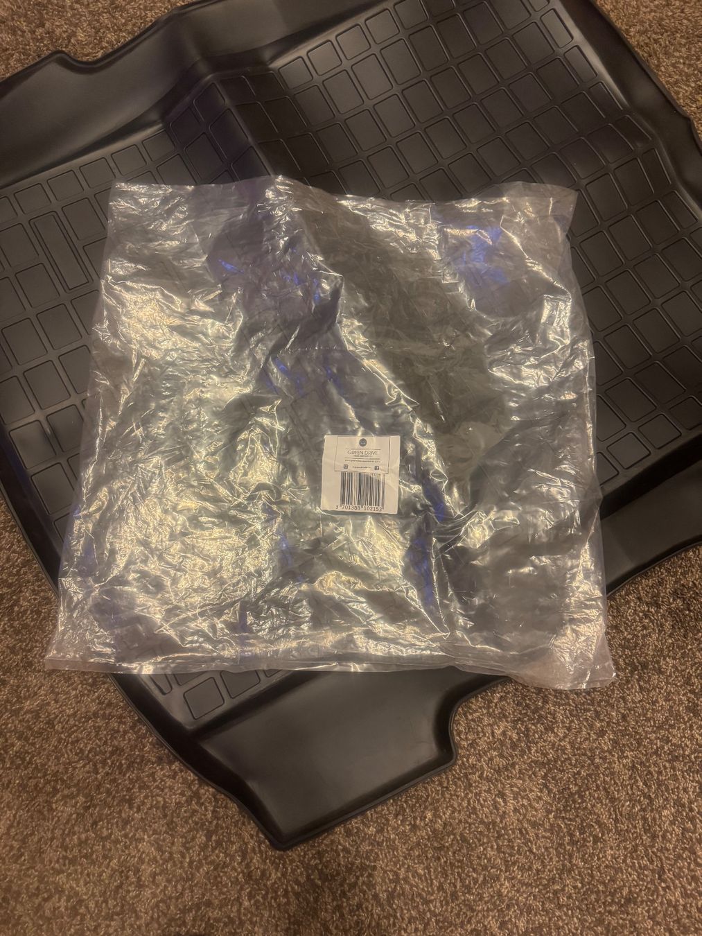 Tesla Tappeti & Tappetini: Tapis de coffre Green Drive, pour Tesla – Nuovo (secondo la descrizione) da La Chaux-de-Fonds venduto da Marteaux 4