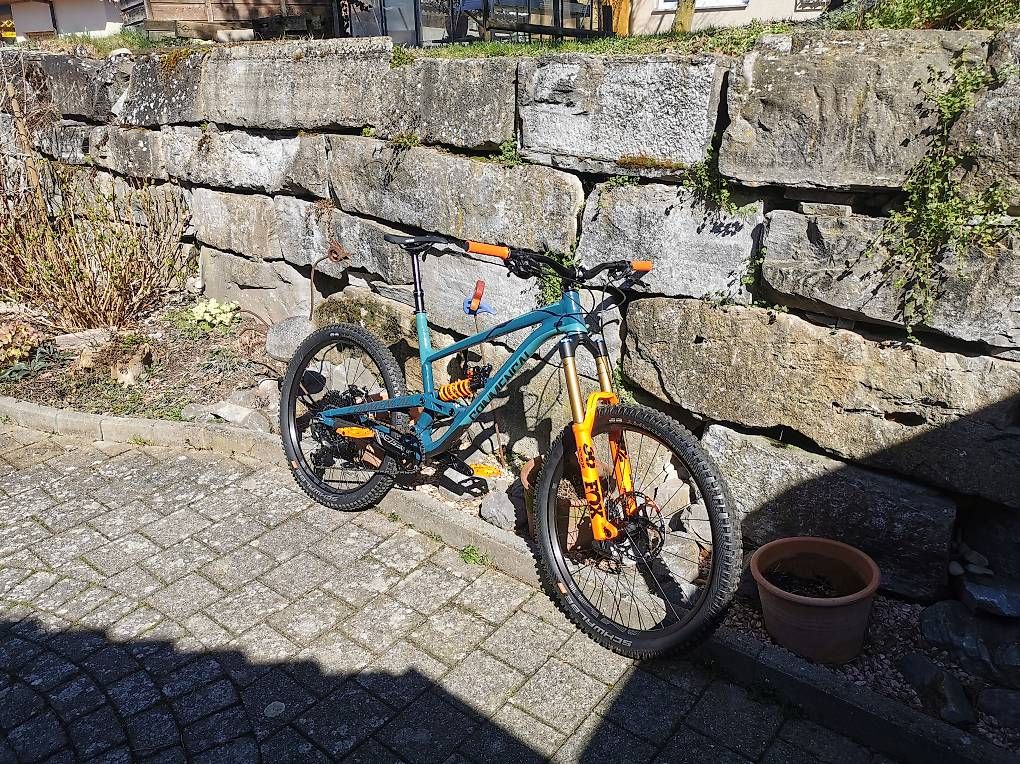 Biciclette: Commencal Clash Signature Mountainbike Fully – Usato da Wabern venduto da mlue00 1