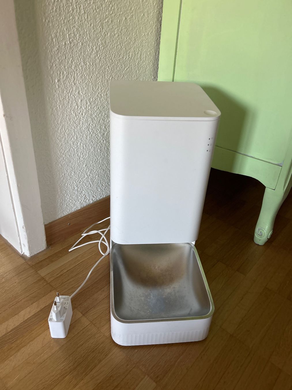 Nourriture: Futterautomat – D'occasion à Thalwil par jtricia