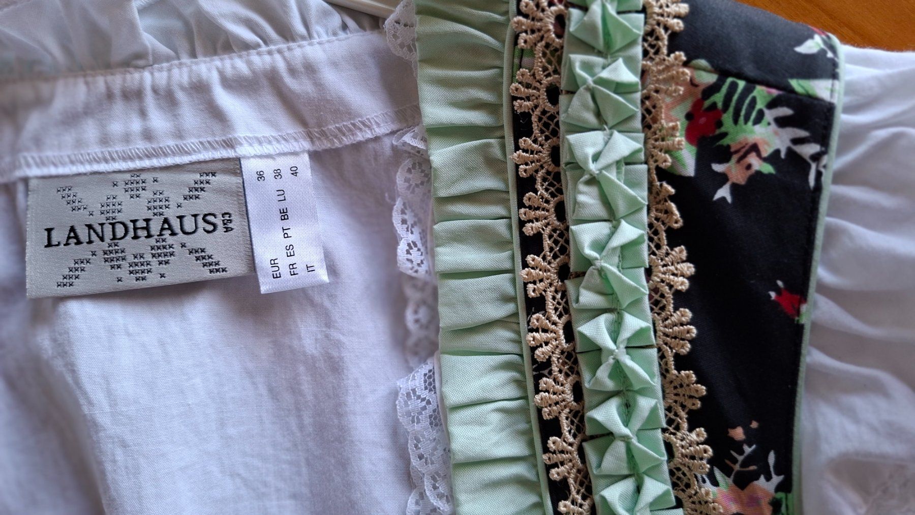 C&A Robes: Dirndel – D'occasion à Neftenbach par schiahoi 4