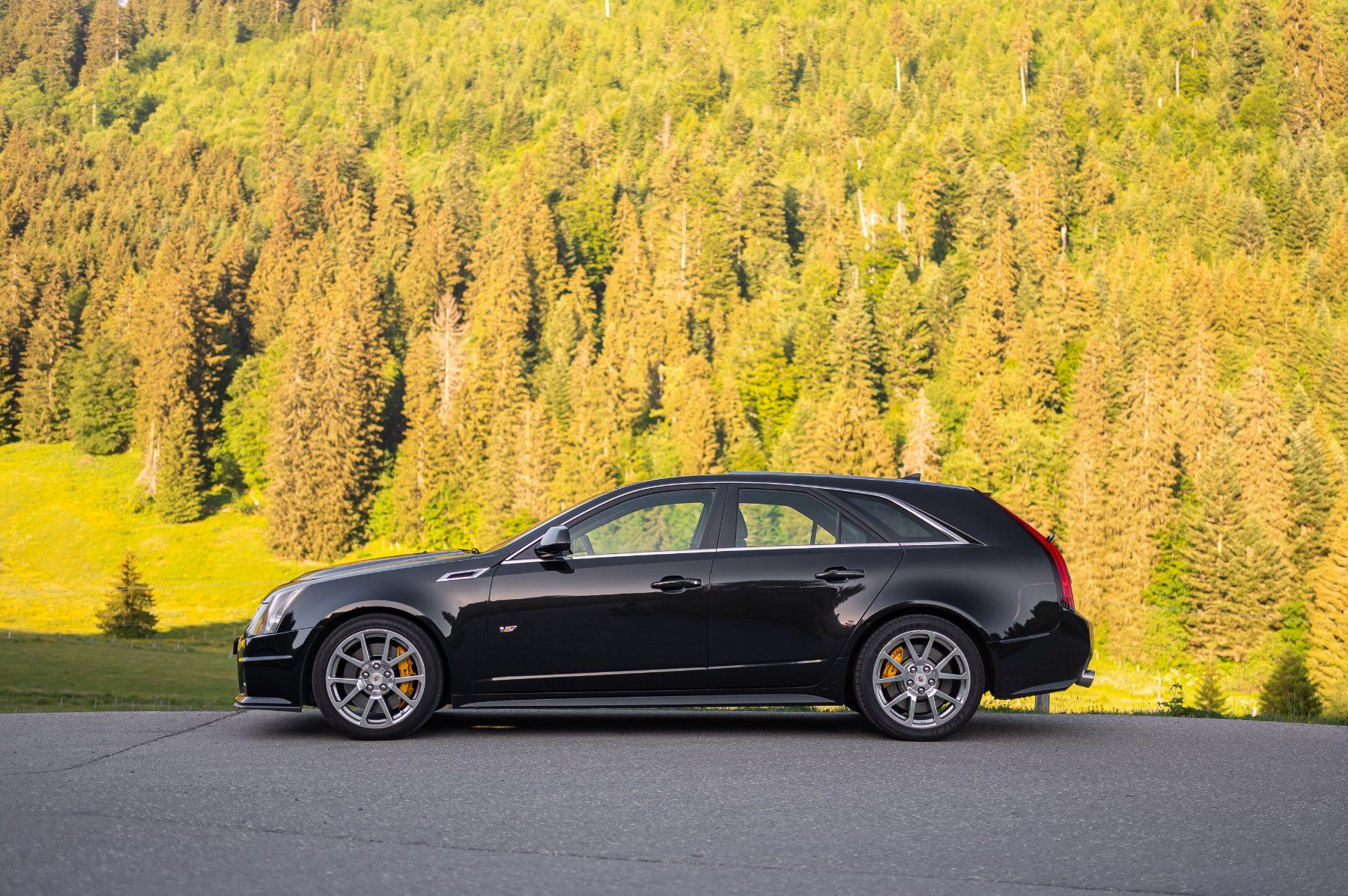 Cadillac Autos: Cadillac CTS-V Wagon 2011 – Gebraucht aus Les Avants von Dj_tonio46 2