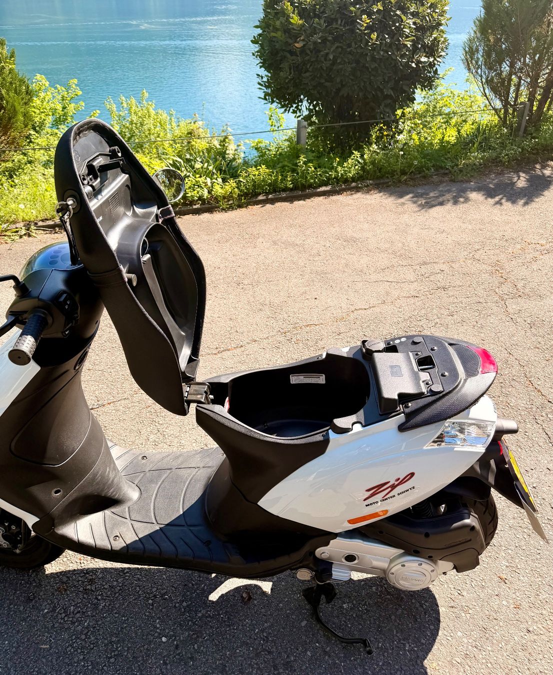 Piaggio Strada: Piaggio ZIP 50 weiss – Usato da Gersau venduto da walin_6442 7