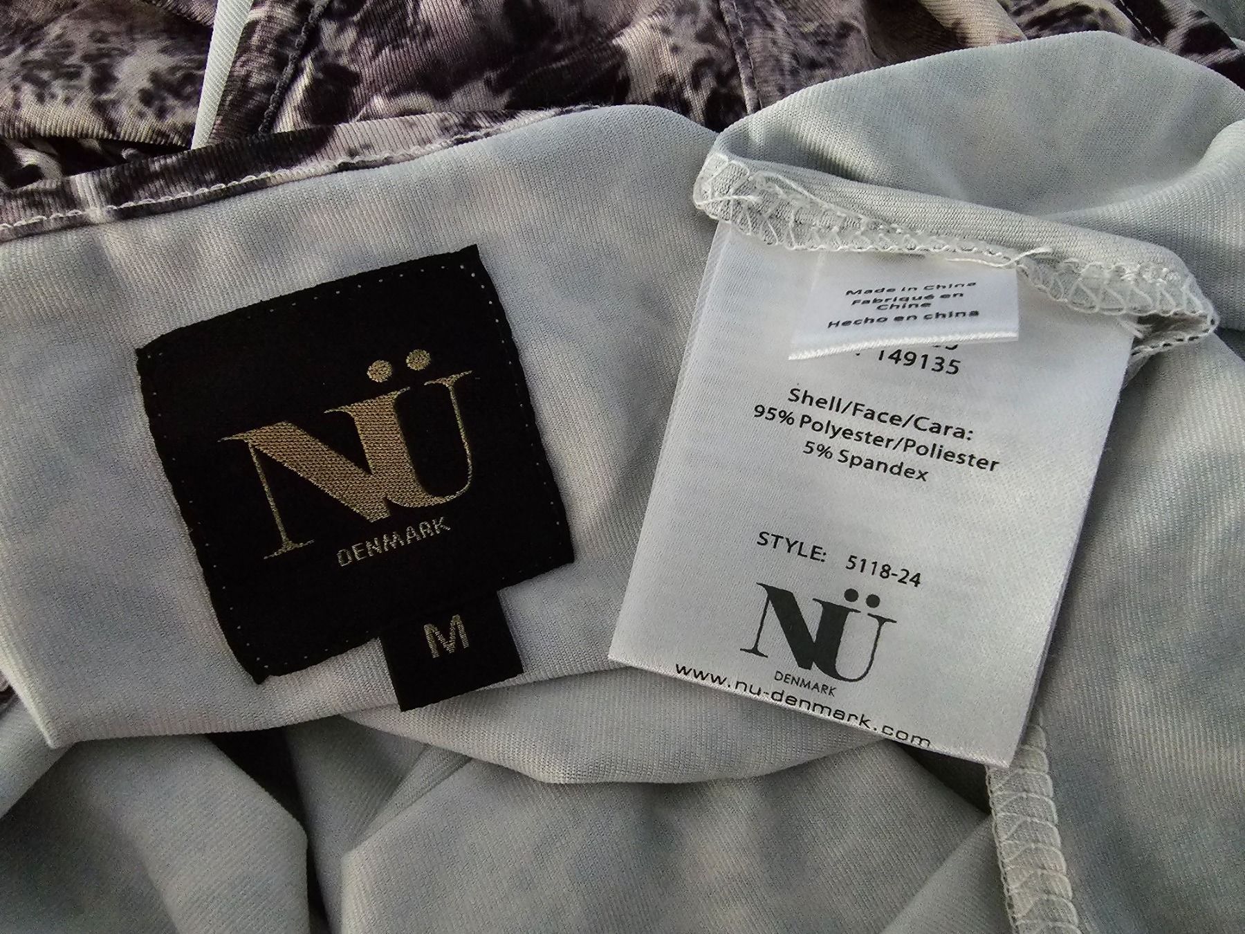 Vestiti: Robe "Nü", Marque Danoise, noire et beige rosé – Nuovo (secondo la descrizione) da Basel venduto da Paloma6261 5
