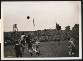 Fotografie Ansicht Berlin, Fussballspiel