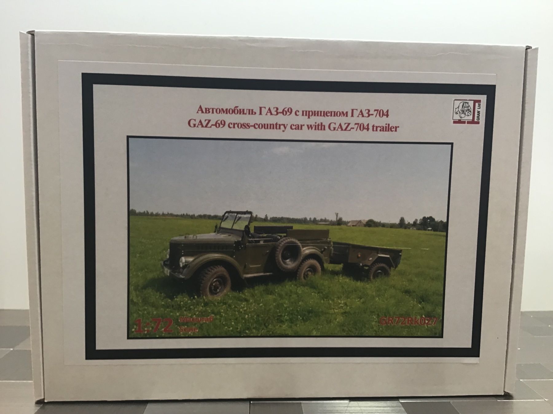 Modellini d'auto: MODELLAUTO GAZ-69-704  1:72 – Usato da Männedorf venduto da Modell-Spezialisten 1