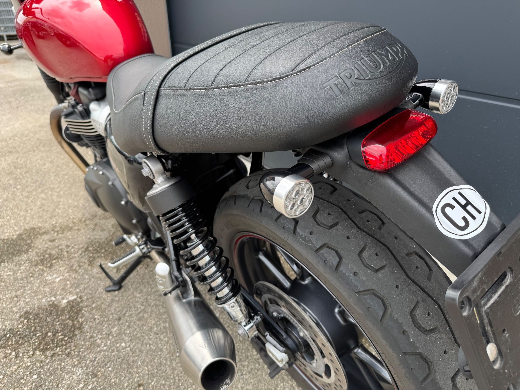 Triumph Strada: Triumph Street Twin 900 – Usato da Echallens venduto da HD90 5
