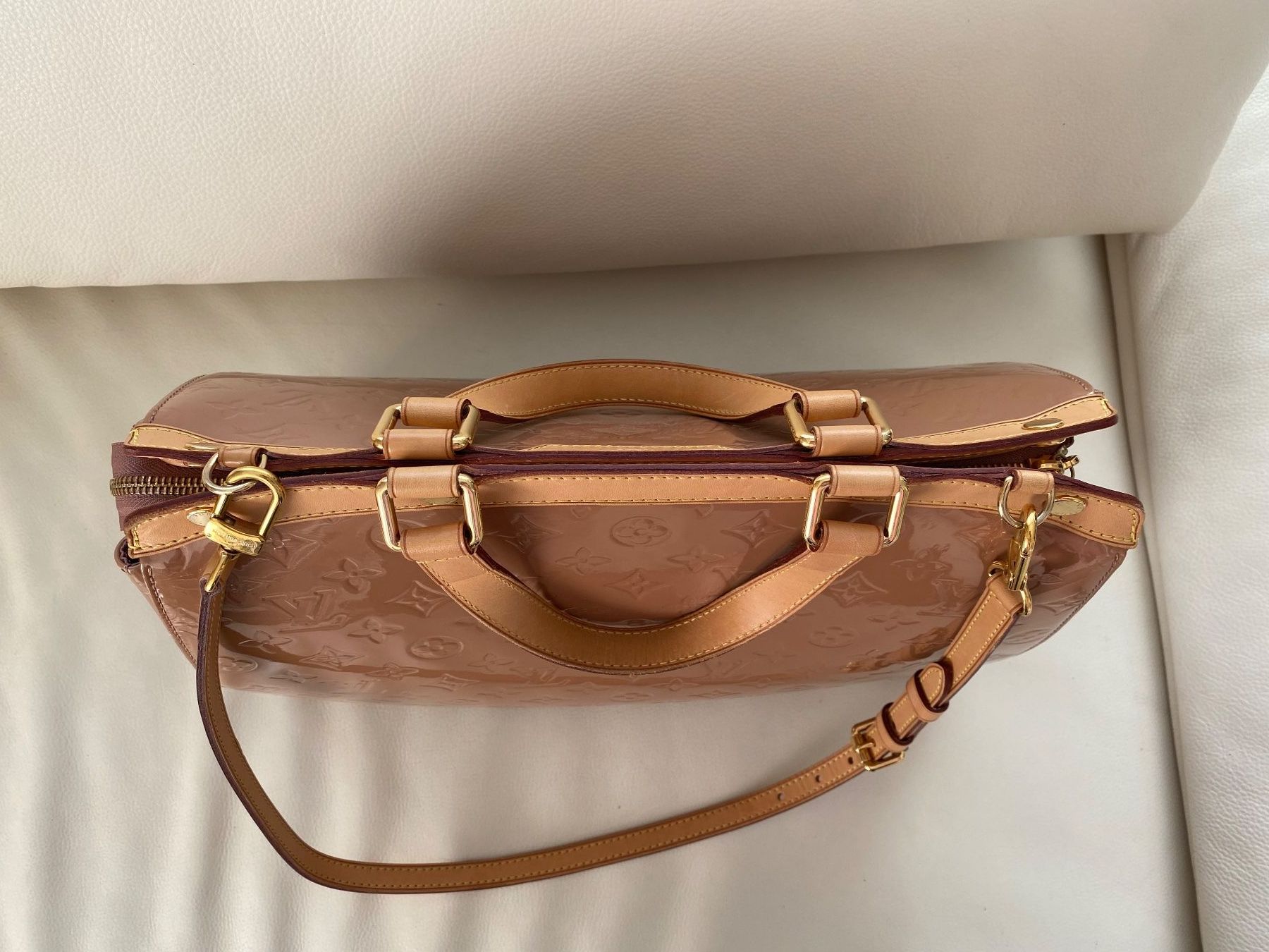 Louis Vuitton Taschen für Damen: LOUIS VUITTON Brea GM Rose Velours Monogram Vernis – Neu (gemäss Beschreibung) aus Winkel von ferrari2022 6