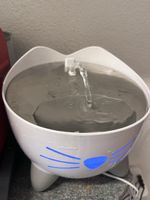 Pixi Trinkbrunnen für Katze mit Netzteil guter Zustand
