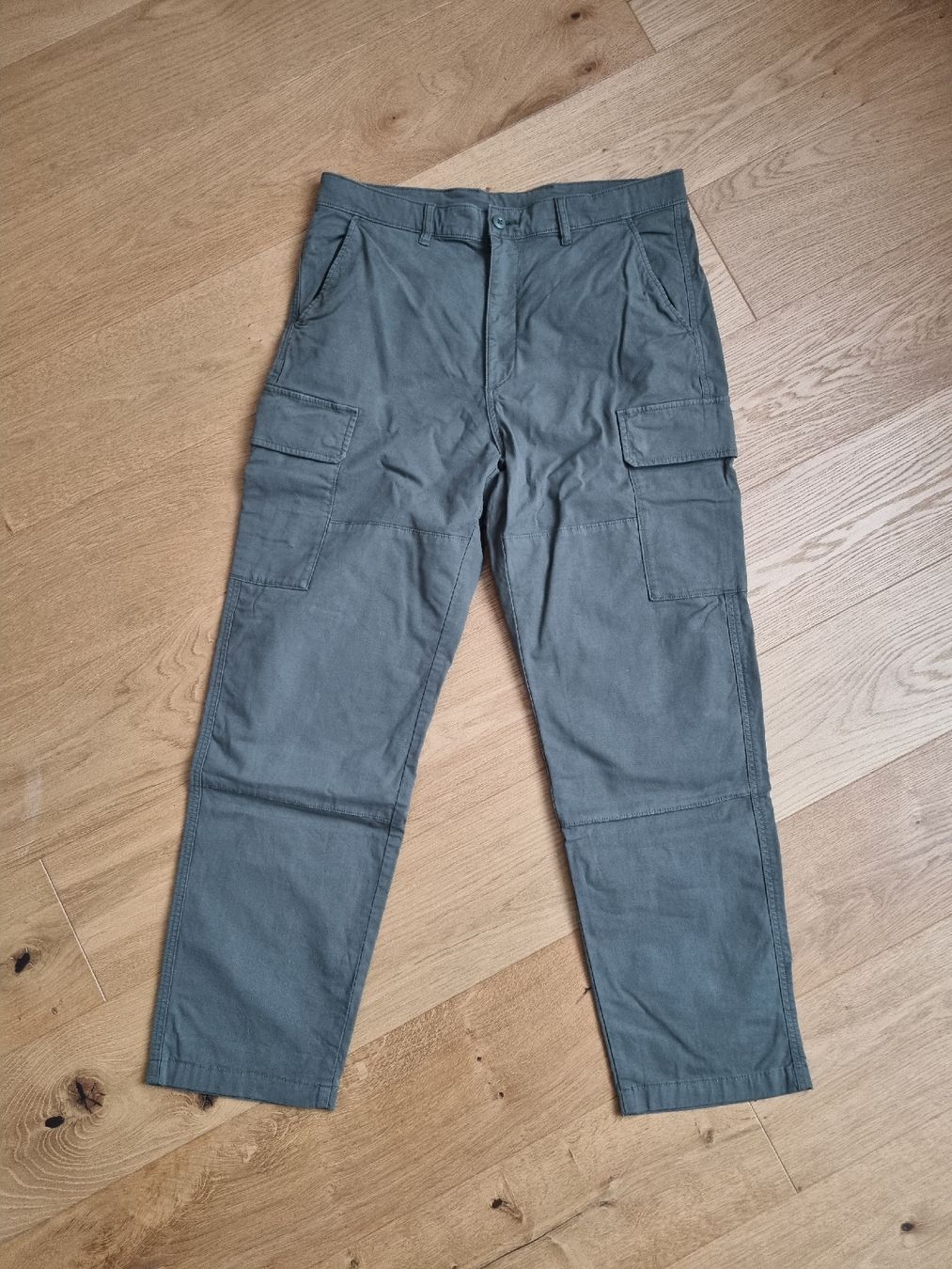 Lotti di vestiti: Uniqlo Kleider Package – Usato da Bellikon venduto da Jake-la-Motta 3