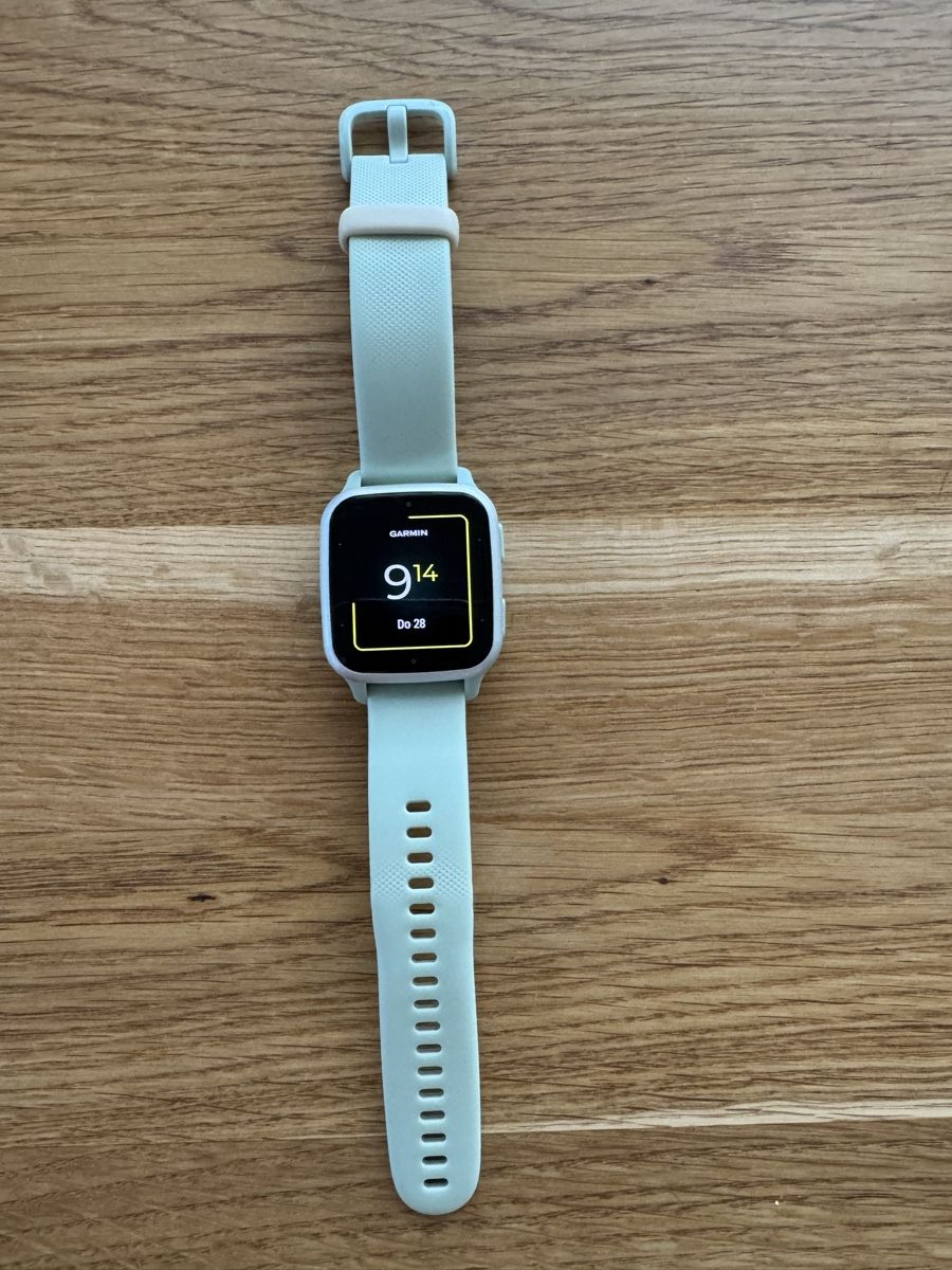 Garmin Smartwatch: Garmin VENU SQ2 (mit OVP) – Usato da Luzern venduto da Clyde28