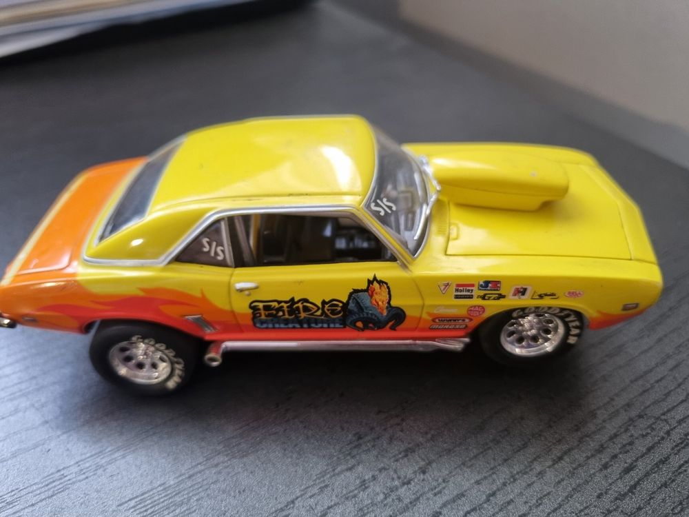Carrera 27632 Evolution Chevrolet Camaro Pace Car 1:32 in OVP | : Spiele, Konsolen und Zubehör