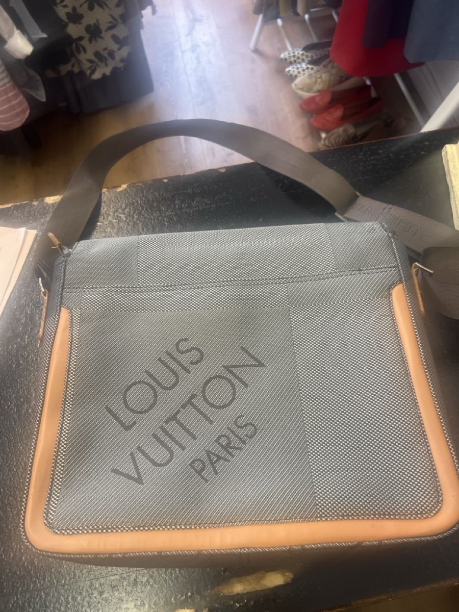 Louis Vuitton Borse: Louis Vuitton Tasche, Top Zustand – Usato da Olten venduto da AtelierSecondhand23 6