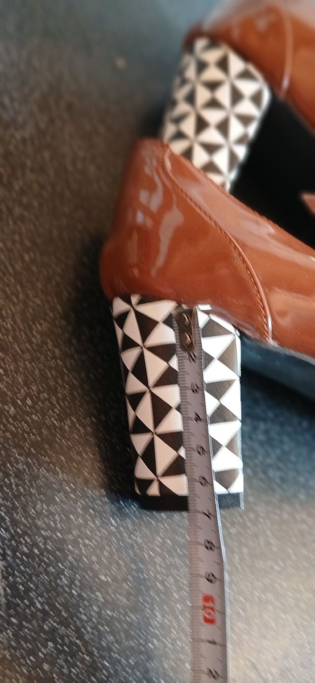 Damenschuhe: chaussures à  talon, souliers – Gebraucht aus Montcherand von petiteoune75 4