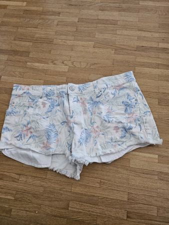 Très joli short