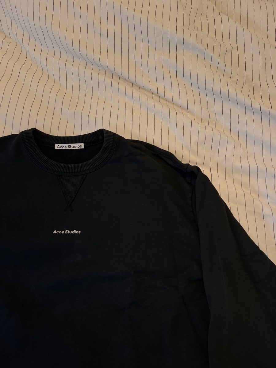 Acne Studios Maglioni & Felpe: Acne Studios Pullover (L, cropped) – Usato da Zürich venduto da SculptaForma 1