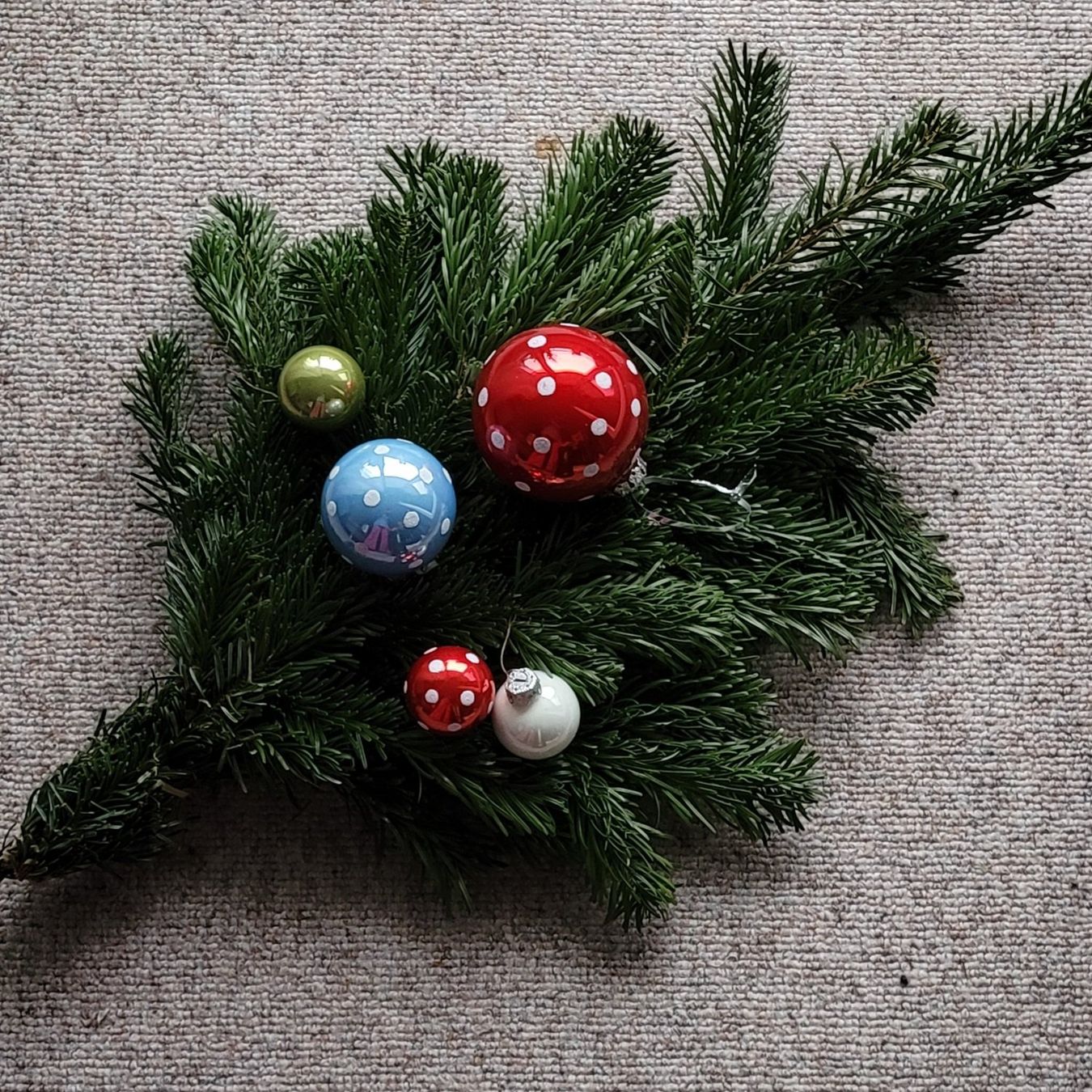 Toutes les décorations: Weihnachtskugeln, Christbaumkugeln 2 Schachteln – Neuf (Voir description) à Oberglatt ZH par Marmozh 3