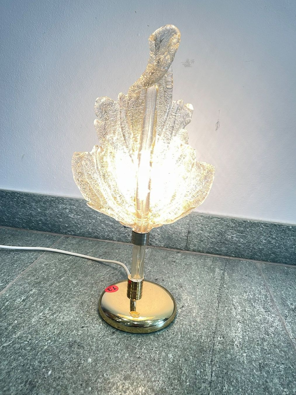 Lampen: Tischlampe mit Blattform, Vintage – Gebraucht aus Olten von ELHANDEL