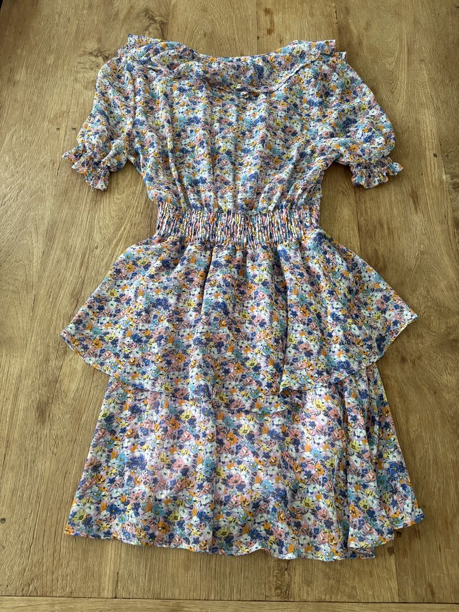 Zara Kleider: Kleid Blumenmuster Grösse S Zara – Neu (gemäss Beschreibung) aus Dänikon ZH von Annikaberg 4