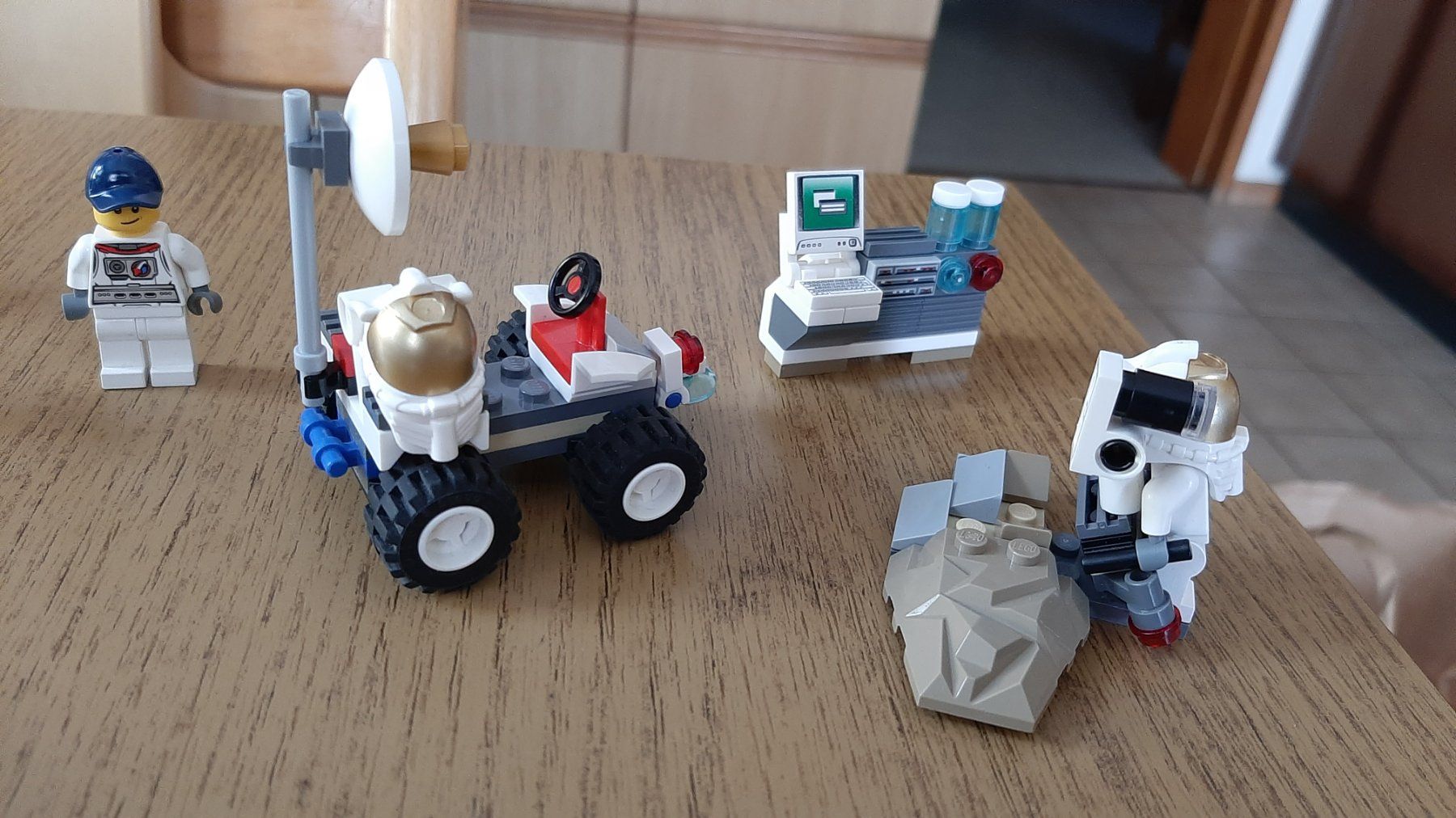 Lego Giocattoli: Lego City Nr.60077 / Space Starter-Set – Usato da Menzberg venduto da Tschippi 4