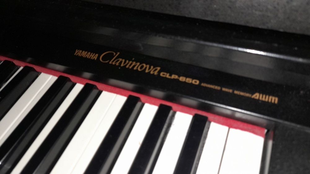 Yamaha store clavinova 650