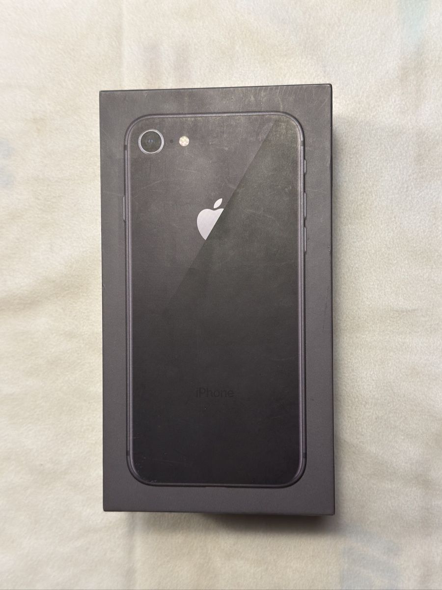 Apple Telefoni cellulari / Smartphones: iPhone 8, space grey, 64GB – Usato da Oberwil b. Zug venduto da 321-Deins 5
