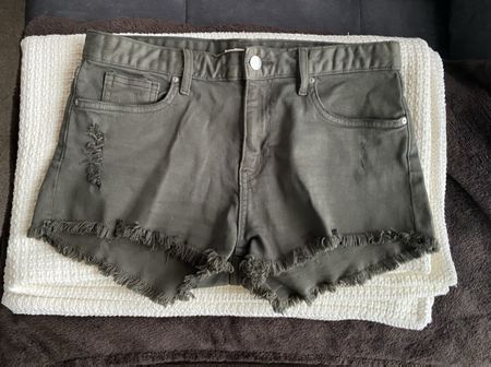 Hotpants Khaki Gr. 38 H&M